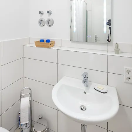 Moderne I Uniklinik-naehe I Parkplatz